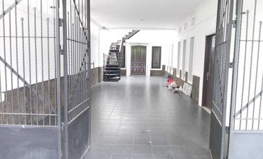 DISEWAKAN RUMAH DI CIREBON MENTENG JAKARTA SELATAN