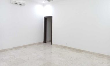 DISEWAKAN RUMAH DI CIREBON MENTENG JAKARTA SELATAN