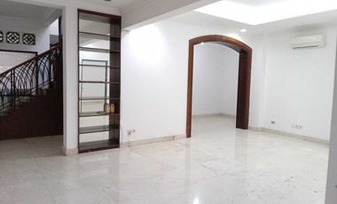 DISEWAKAN RUMAH DI CIREBON MENTENG JAKARTA SELATAN