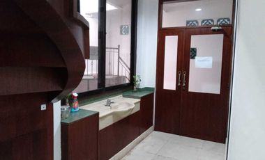 DISEWAKAN RUMAH DI CIREBON MENTENG JAKARTA SELATAN