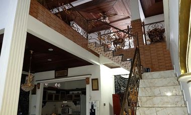 Dijual Rumah 2 Lantai Full Furnished Luas Siap Huni Bekasi Barat