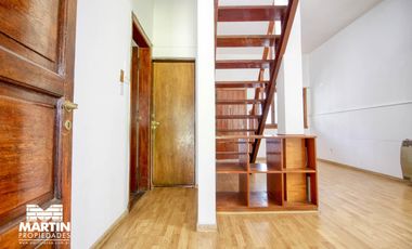 Casa en venta apta crédito. 5 amb con jardín y jardín de invierno en Olivos