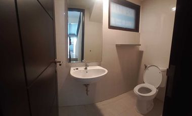 Disewakan Rumah di Hoek Fnished di Podomoro Golf View Cimanggis. Depok