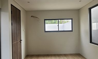 RUMAH KEMANG DALAM DALAM TOWNHOUSE SIAP HUNI