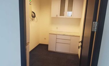 Sewa Kantor 298 m2 Sdh Ada Partisi di Menara Prima Mega Kuningan