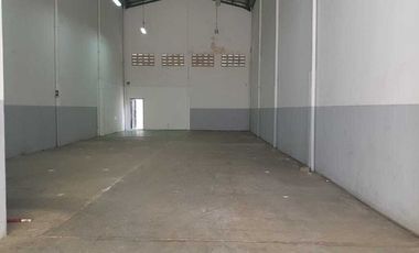 Di sewakan gudang 2 lantai