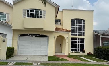 CASA EN VENTA O RENTA EN COTO SAN NICOLAS AL PONIENTE DE AGUASCALIENTES