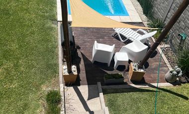 Casa en venta - 4 Dormitorios 2 Baños - Cocheras - 160Mts2 - Entre Ríos