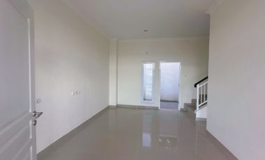 DIJUAL RUMAH 2 LANTAI DISUNGGUMINASA SAMPING KANTOR BUPATI GOWA