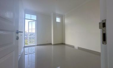 DIJUAL RUMAH 2 LANTAI DISUNGGUMINASA SAMPING KANTOR BUPATI GOWA