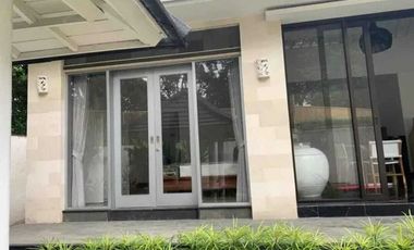 FOR LEASE VILLA CANGGU PRERENAN BALI