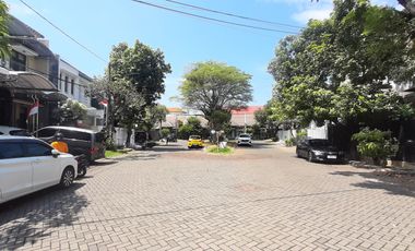 Graha Sentosa Siap Huni Depan Taman