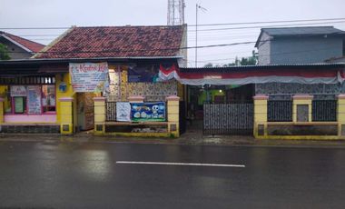 Dijual rumah di jatiluhur lokasi strategis bisa buat cafe atau usaha