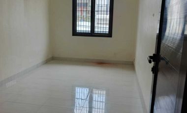 Disewakan Rumah 2 lantai di Kayu Putih