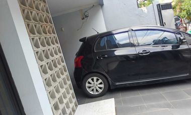 Disewakan Rumah 2 lantai di Kayu Putih