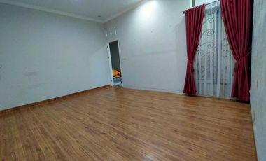Rumah 2 tingkat di Ciplak Kalimalang
