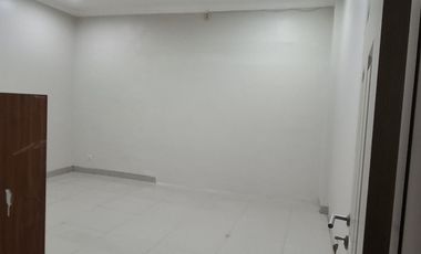 Rumah 2 tingkat di Ciplak Kalimalang