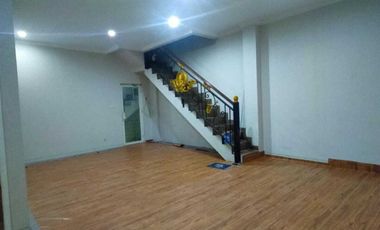 Rumah 2 tingkat di Ciplak Kalimalang