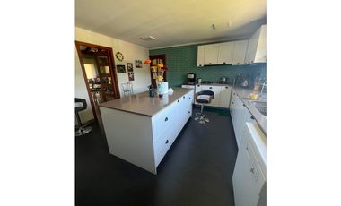 VENDE casa en sector Las Mariposas, Temuco.