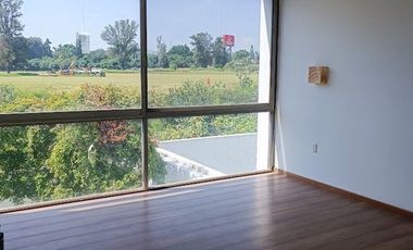 Casa en renta en Provenza Coto Sur