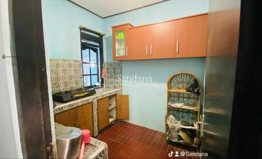 Rumah villa di dekat pasar tawangmangu murah