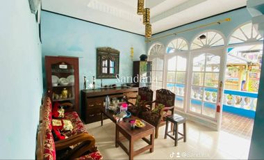 Rumah villa di dekat pasar tawangmangu murah