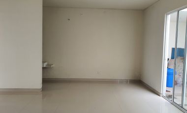 DI SEWAKAN RUMAH CENTRAL PARK JUANDA WARU SEDATI SIDOARJO