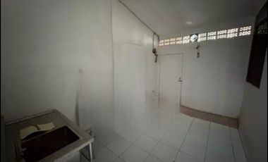 Disewa RUMAH UK 6X15M DI JALAN RAYA JELAMBAR