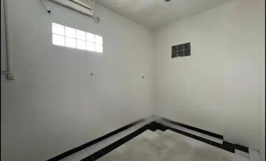 Disewa RUMAH UK 6X15M DI JALAN RAYA JELAMBAR