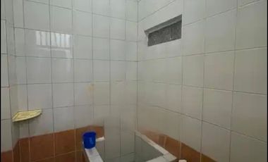 Disewa RUMAH UK 6X15M DI JALAN RAYA JELAMBAR