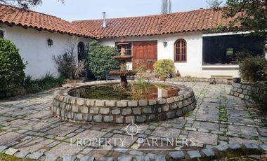 Excelente casa en consolidado condominio de la comuna