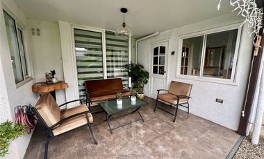 Casa en Arriendo en COD38803 Amplia Casa cerca de Colegios, en exclusivo sector - Hipoteca Sotiabank Tasa 1,7%