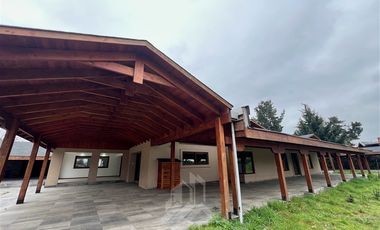 Casa en Arriendo en COD39062 Gran Casona Ruta Temuco a Labranza, recién construida