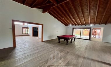 Casa en Arriendo en COD39062 Gran Casona Ruta Temuco a Labranza, recién construida