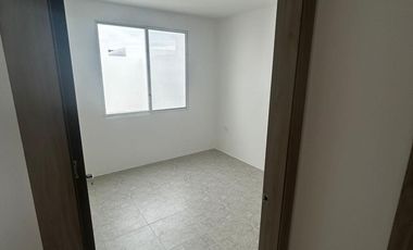 Casa nueva en Santa Cecilia 2 (vía a Ancón) – 2D, patio amplio, ciudadela privada con piscina.sa