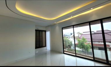 Tropical House with waterfall Manyar Kertoadi V, Surabaya Timur