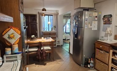 Casa con 4 dormitorios en  José Mármol - Amplio jardín