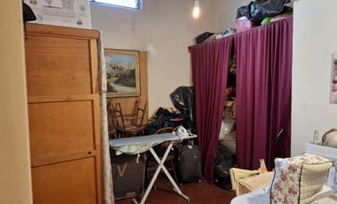 Casa con 4 dormitorios en  José Mármol - Amplio jardín