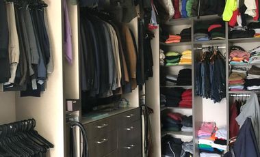 Venta Espectacular Casa con Piscina y amplias áreas verdes - En Puembo. SC