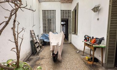 Casa en Avelino Diaz al 1700