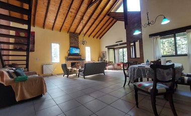 Casa en venta - 3 Dormitorios 2 Baños - Costa del Este