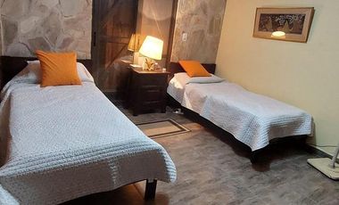 Casa en venta - 3 Dormitorios 2 Baños - Costa del Este