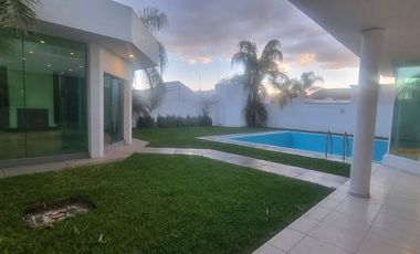 Casa en Venta  en Jardines del Lago,  poniente Aguascalientes