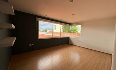 Casa en Venta  en Jardines del Lago,  poniente Aguascalientes