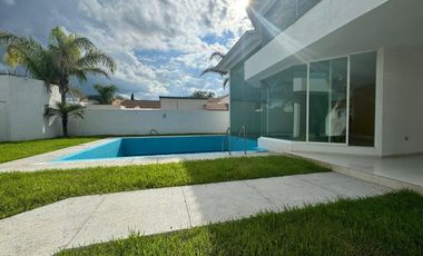 Casa en Venta  en Jardines del Lago,  poniente Aguascalientes