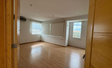 Casa en Venta  en Jardines del Lago,  poniente Aguascalientes