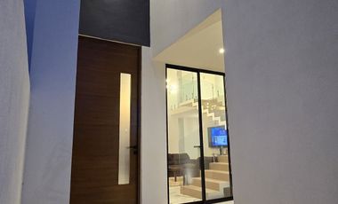 Casa en venta de 4 recámaras  en Residencial Tamora