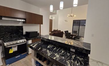 Casa en venta de 4 recámaras  en Residencial Tamora