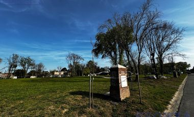 Lote en venta en barrio privado El Vivero