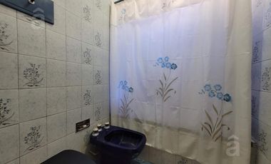 Casa 5 ambientes en Venta en Villa Ballester - Lote 418 m2 a 3 cuadras del centro comercial